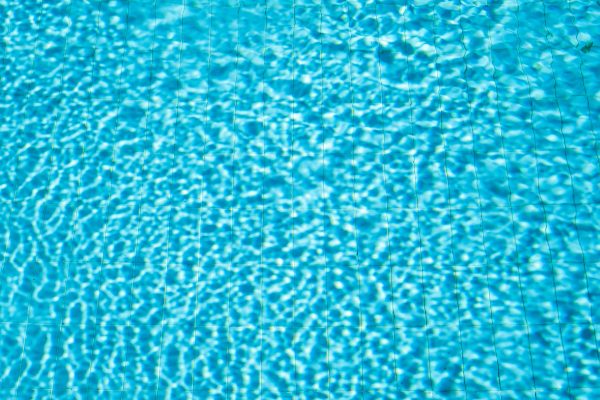 Eau de piscine claire