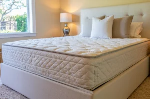 matelas dans une chambre